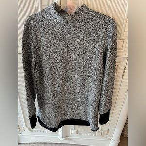 Sierra Woman’s Top. NWT large
